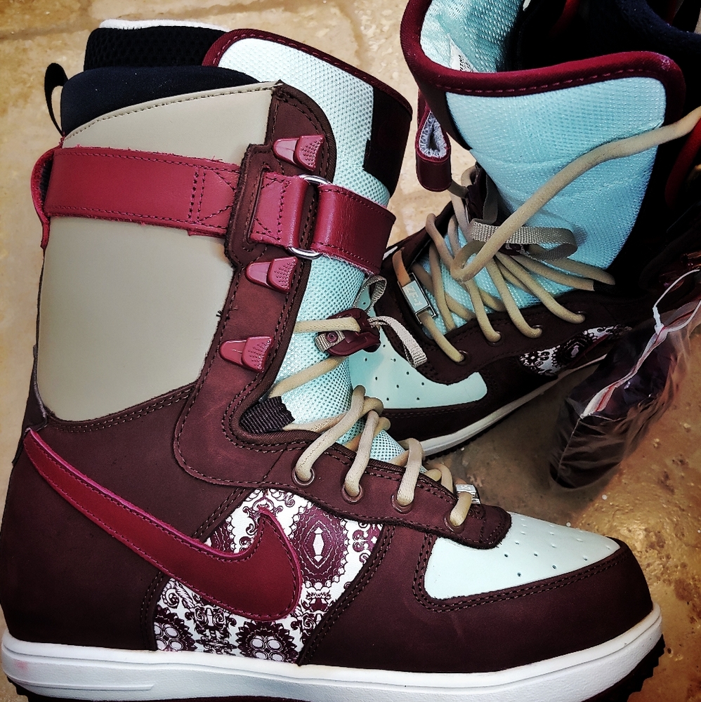 Nike Zoom Force 1 Snowboarding Boots